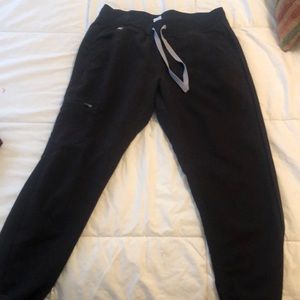 FIGS Black Scrub Pants Short | technical collection | Sz S/P